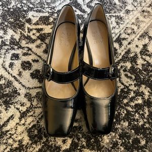EUC. Naturalizer Karissa Mary-Jane pump
